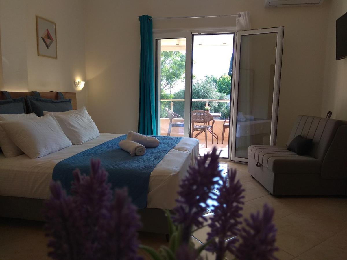 Tzafi's 2 Apartment Mesongí